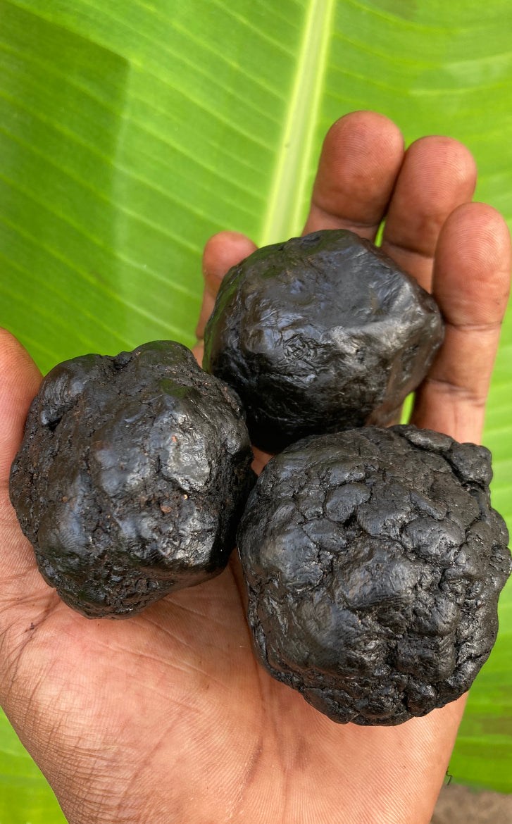 🌴🌑🍌Raw Plantain Leaf & Charcoal Soap🍌🌑🌴